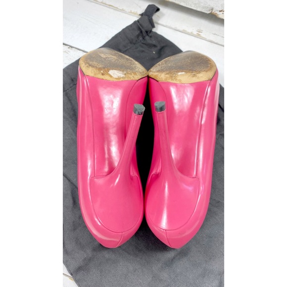 |SOLD| Dolce & Gabbana Barbie Pink Patent Leather Pumps - Picture 7 of 9